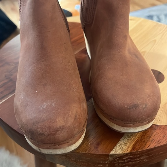 Frye Millie Platform Clog Chelsea Boot - Picture 3 of 3